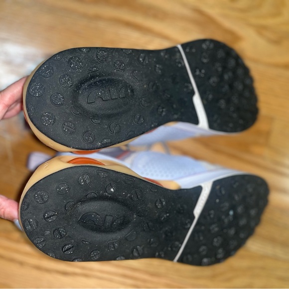 Nike Air Max EUC - Picture 4 of 9